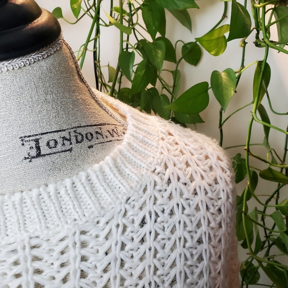 UK2LA | Cream Knit Synched Sleeves Crew Neck Drop Shoulder Sweater (Size L) - Picture 6 of 9